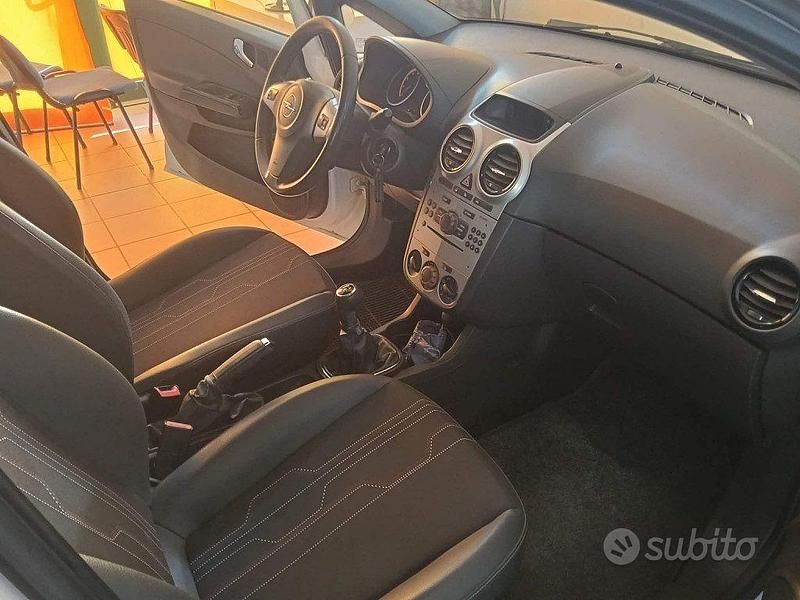 Occasion Opel Corsa 86 ch (63 kW) 2012 Blanc Citadine