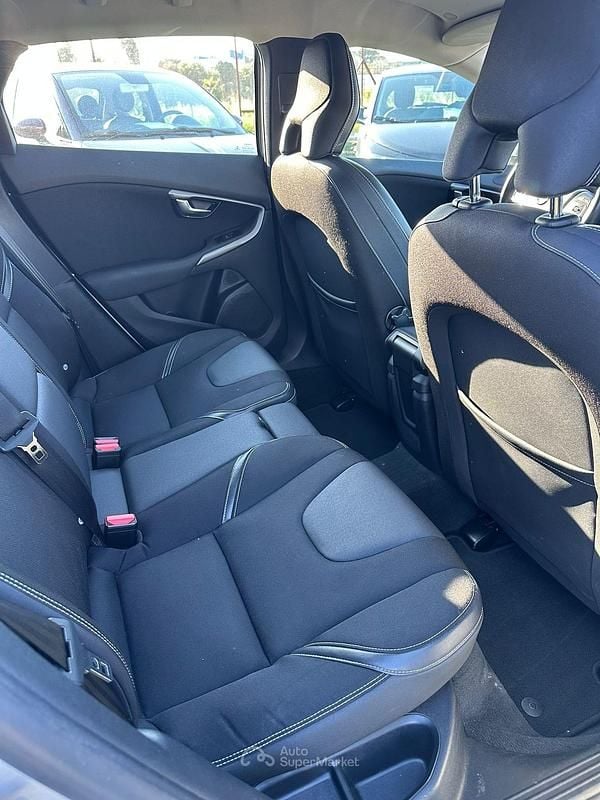 Usata Volvo V40 120 CV (88 kW) 2017 Berlina