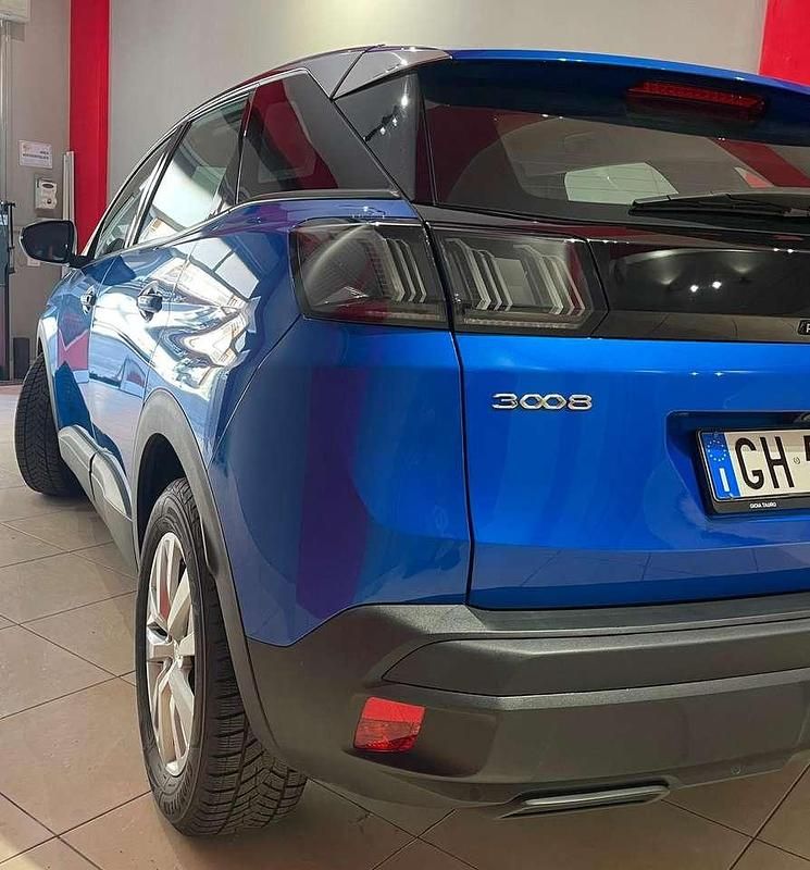 Usata Peugeot 3008 Allure 131 CV (96 kW) 2021 Blu/azzurro SUV