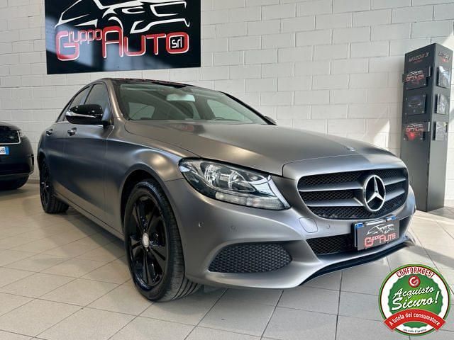 Usata Mercedes C200 Executive 136 CV (100 kW) 2015 Grigio scuro Berlina
