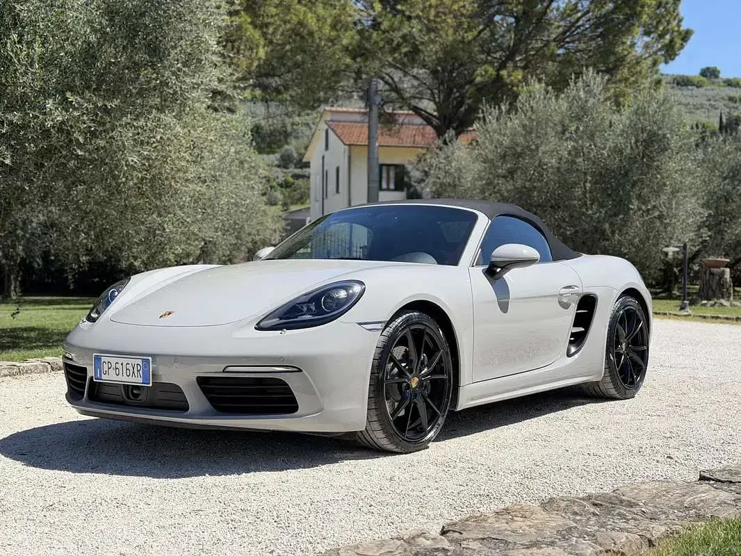 Usata Porsche 718 300 CV (220 kW) 2023 Cabrio