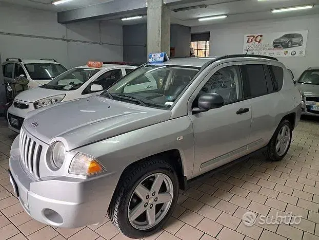 Usata Jeep Compass 140 CV (102 kW) 2010 Nero SUV