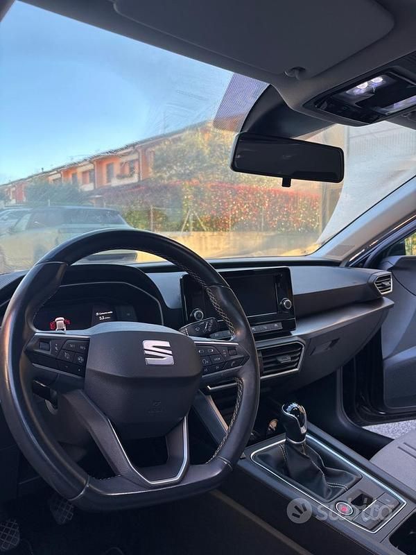 Usata Seat Leon 90 CV (66 kW) 2021 Nero Berlina