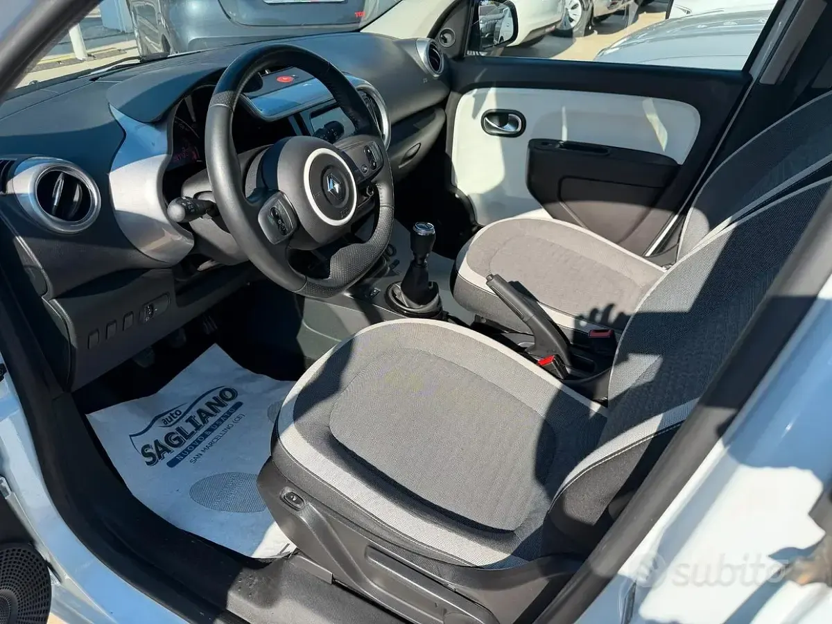 Usata Renault Twingo Equilibre 65 CV (47 kW) 2022 Bianco Utilitaria