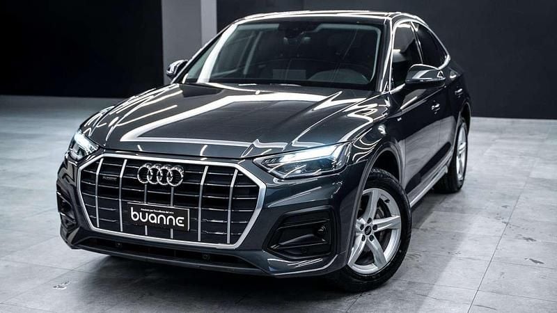Grigio metall perlato Usata 2023 Audi Q5 Sportback Ambiente SUV | 36.999 € (Super prezzo) - Immagine 1/4