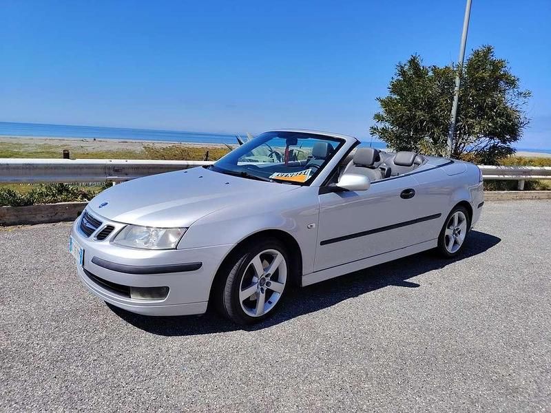 Usata Saab 9-3 Cabriolet Vector 150 CV (110 kW) 2006 Argento Cabrio
