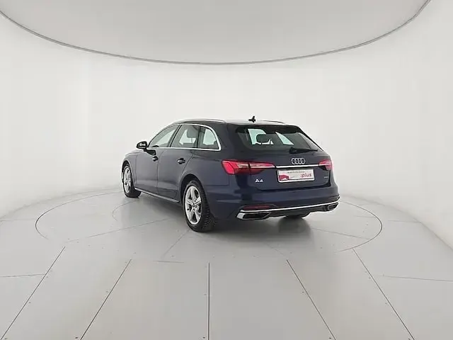Usata Audi A4 Advanced 204 CV (150 kW) 2022 Blu/azzurro Station wagon