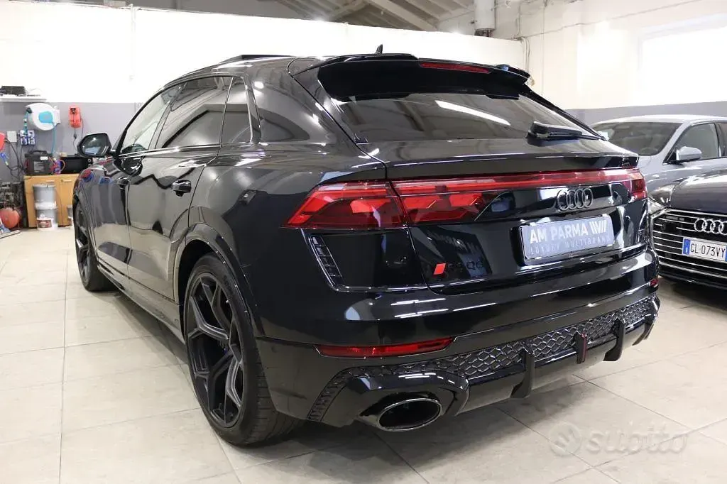Usata Audi Q8 Performance 639 CV (469 kW) 2024 Nero SUV