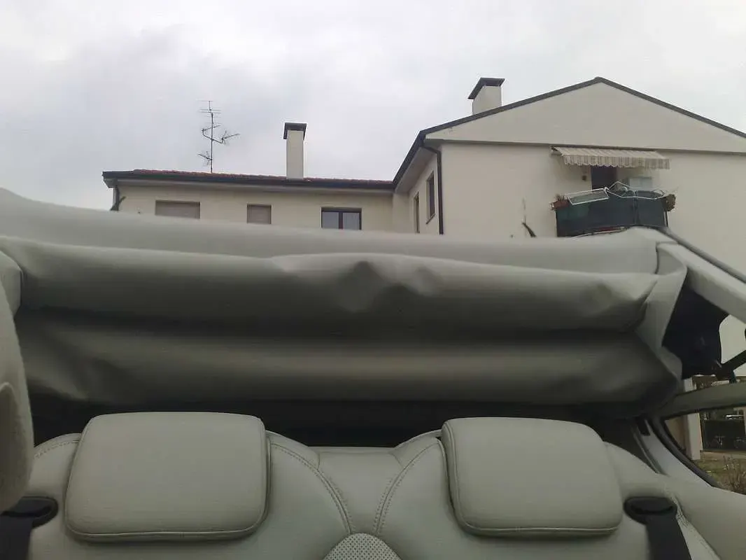 Usata Saab 9-3 Cabriolet Vector 204 CV (150 kW) 2006 Nero Cabrio