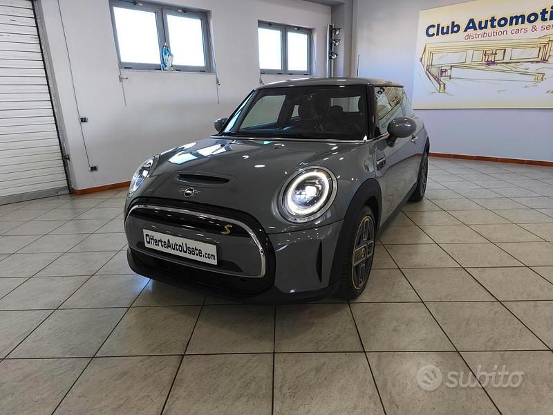 Usata Mini Cooper SE 75 kW (102 CV) 2021 Grigio Utilitaria