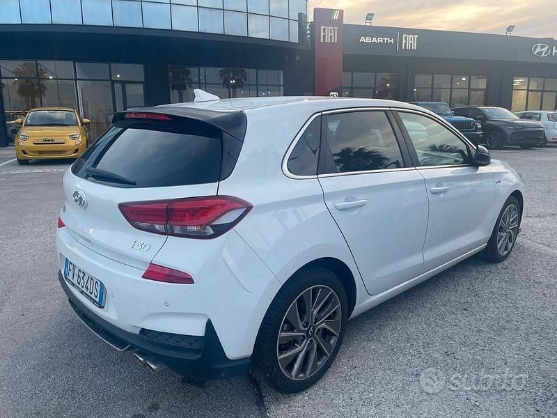 Usata Hyundai i30 N Line 120 CV (88 kW) 2019 Bianco Berlina