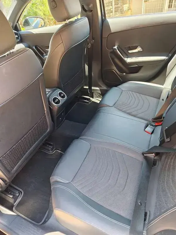 Usata Mercedes A180 Advanced 116 CV (85 kW) 2023 Nero Berlina