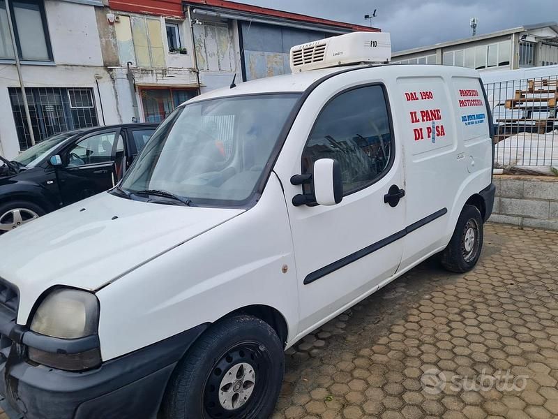 Usata Fiat Doblò Active 104 CV (76 kW) 2005 Bianco Monovolume