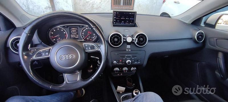 Usata Audi A1 Attraction 90 CV (66 kW) 2012 Blu Utilitaria