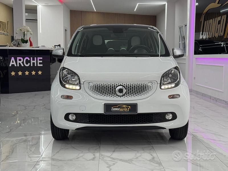 Usata Smart ForFour Passion 71 CV (52 kW) 2016 Bianco Utilitaria