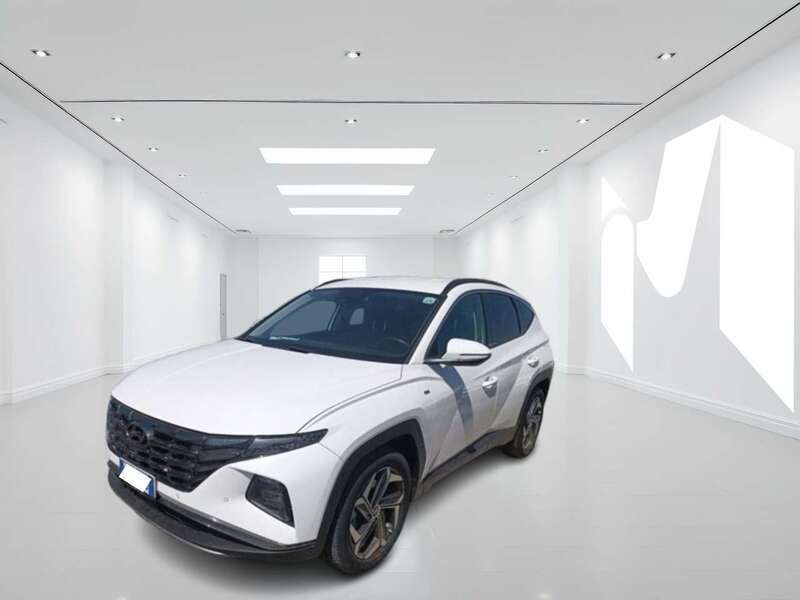 Bianco Usata 2021 Hyundai Tucson SUV | 24.400 € (Buon prezzo) - Immagine 1/4