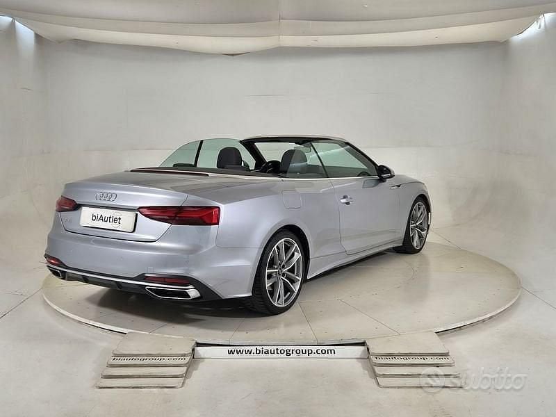 Usata Audi A5 Cabriolet S-Line 190 CV (139 kW) 2020 Grigio Cabrio
