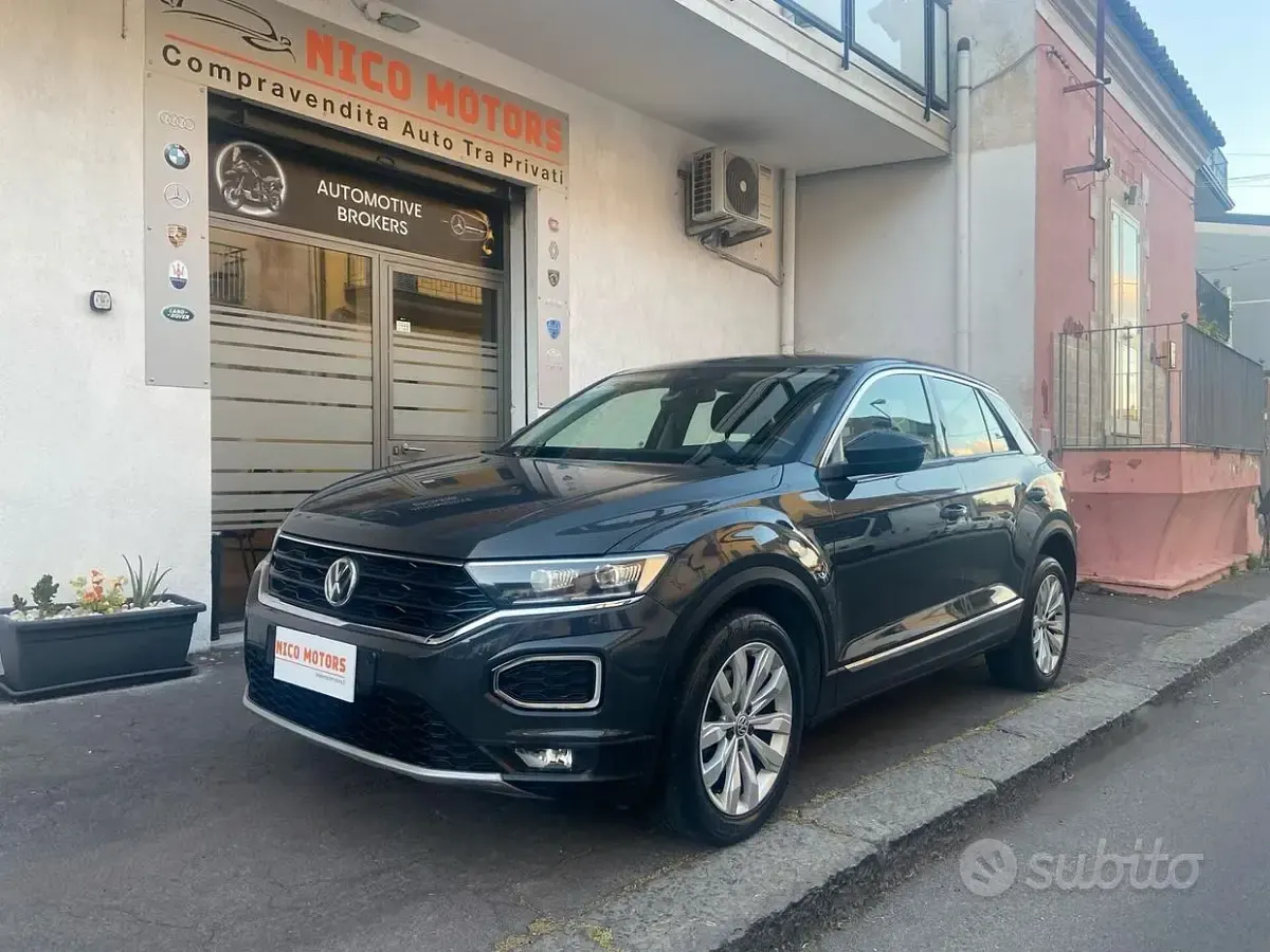 Usata VW T-Roc Advance 116 CV (85 kW) 2019 Grigio SUV