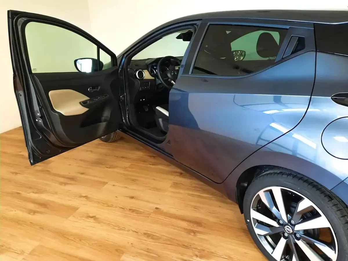 Usata Nissan Micra Tekna 125 CV (91 kW) 2022 Gray Utilitaria