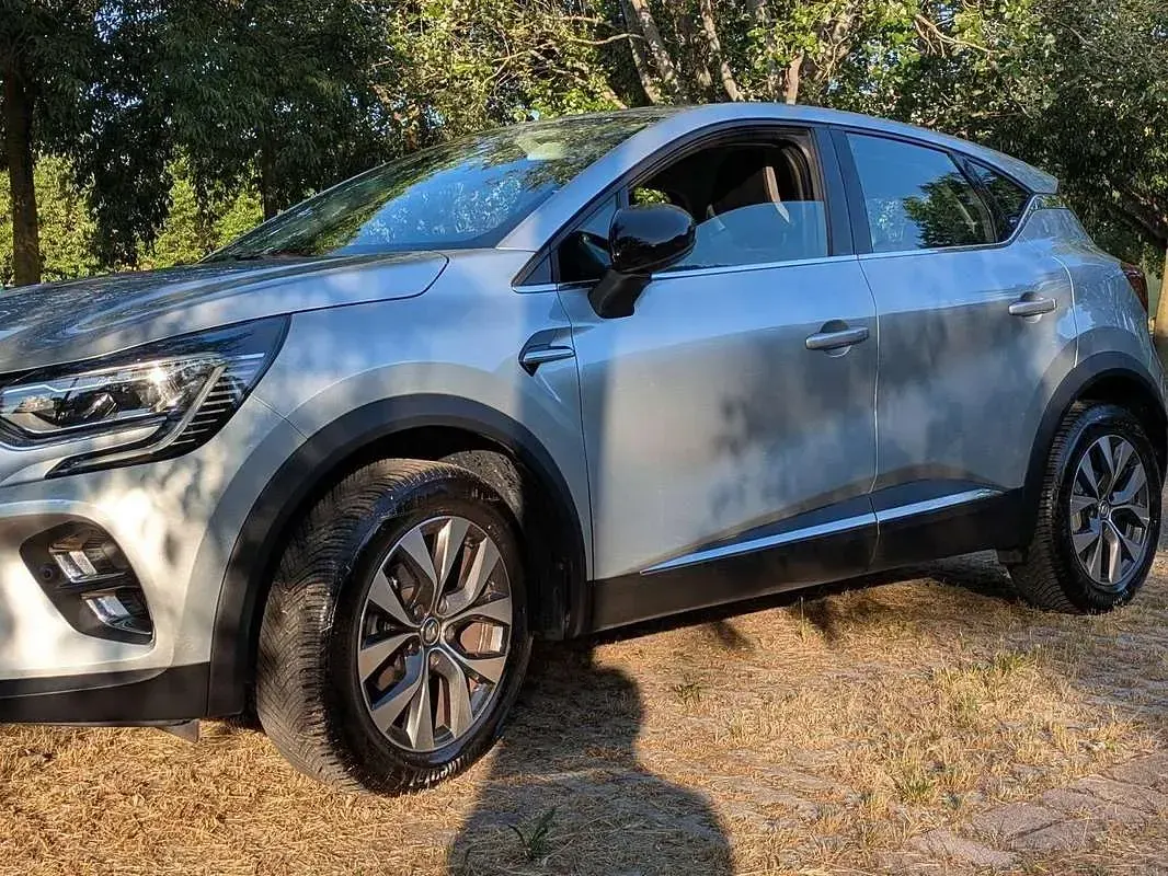 Usata Renault Captur Intens 101 CV (74 kW) 2020 Argento SUV