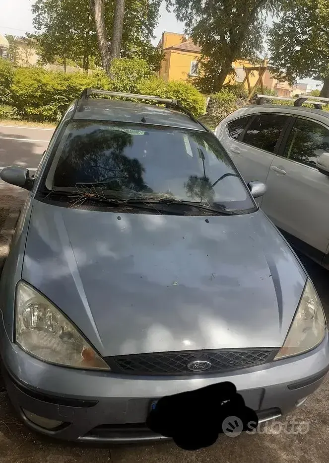 Usata Ford Focus Zetec 101 CV (74 kW) 2004 Blu/azzurro Berlina