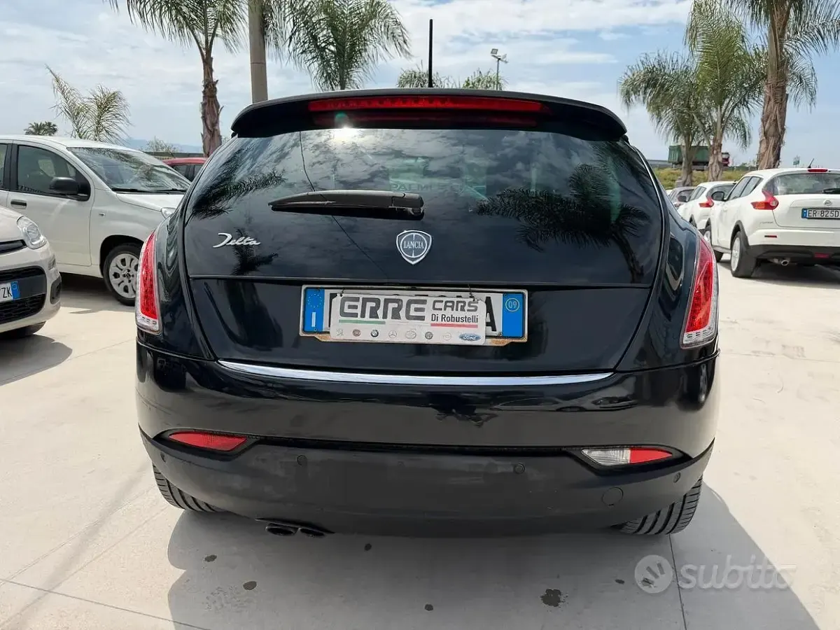 Usata Lancia Delta 200 CV (147 kW) 2009 Nero Utilitaria