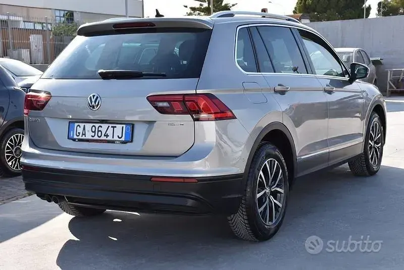 Usata VW Tiguan Business 150 CV (110 kW) 2020 Grigio SUV