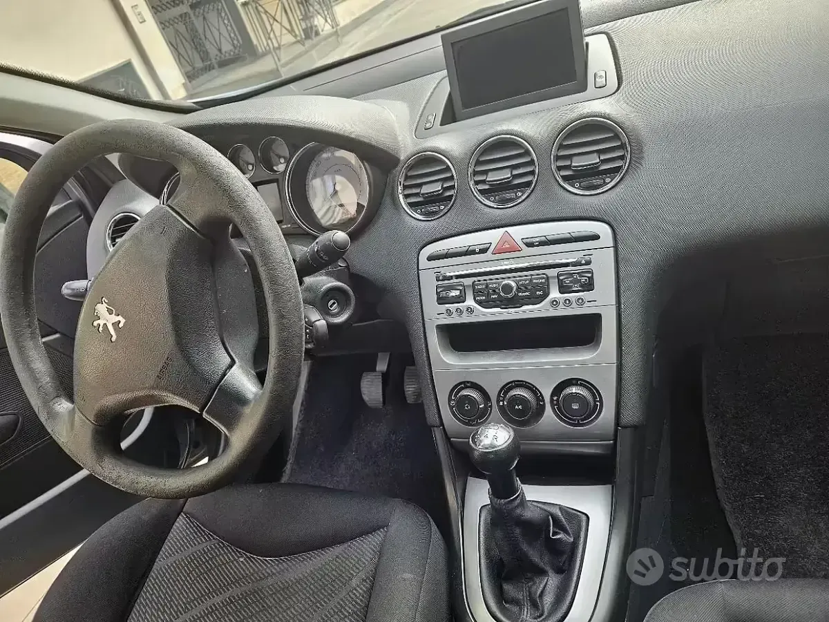 Usata Peugeot 308 90 CV (66 kW) 2009 Grigio Berlina