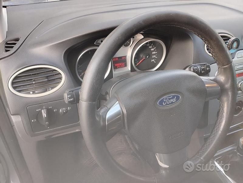 Usata Ford Focus 90 CV (66 kW) 2008 Blu Station wagon