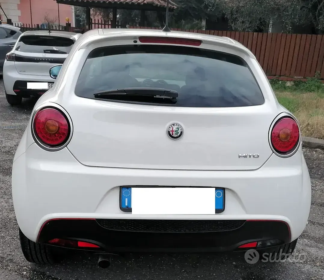 Second-hand Alfa Romeo MiTo 95 CP (69 kW) 2016 Alb Hatchback