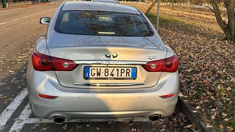 Argento Usata 2016 Infiniti Q50 Sport Tech Tre volumi | 8250 € - Immagine 1/4