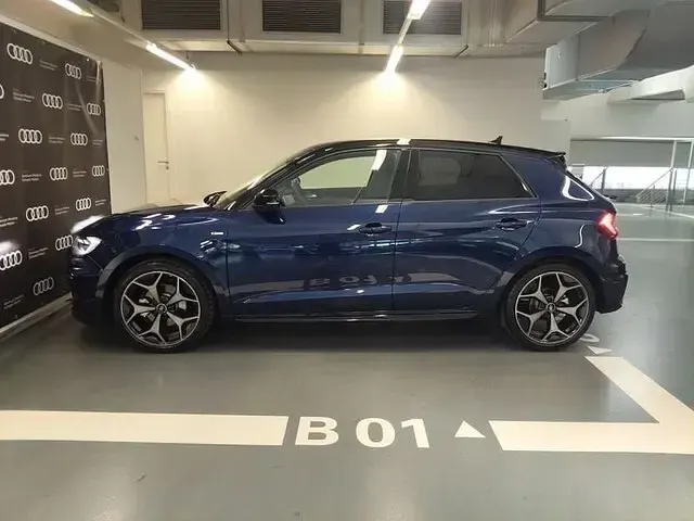 Nuova Audi A1 Sportback Comfort 116 CV (85 kW) 2026 Blu/azzurro Utilitaria