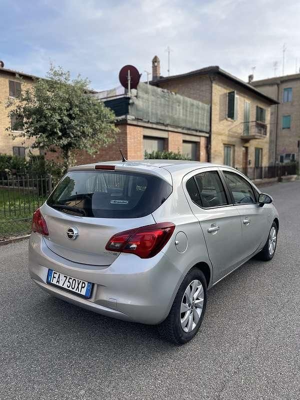 Usata 2015 Opel Corsa Edition Tre volumi | 7200 € (Buon prezzo) - Immagine 1/4