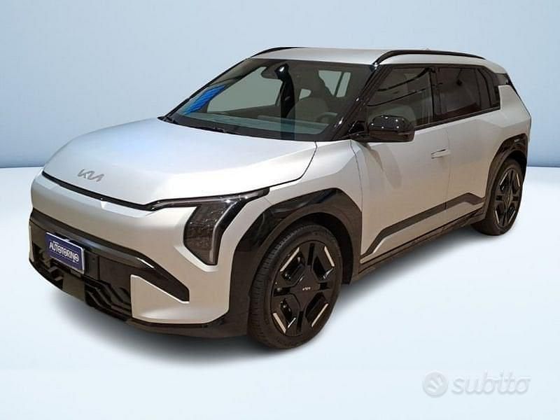 Grigio Usata 2025 Kia EV3 GT-Line SUV | 38.100 € (Buon prezzo) - Immagine 1/4