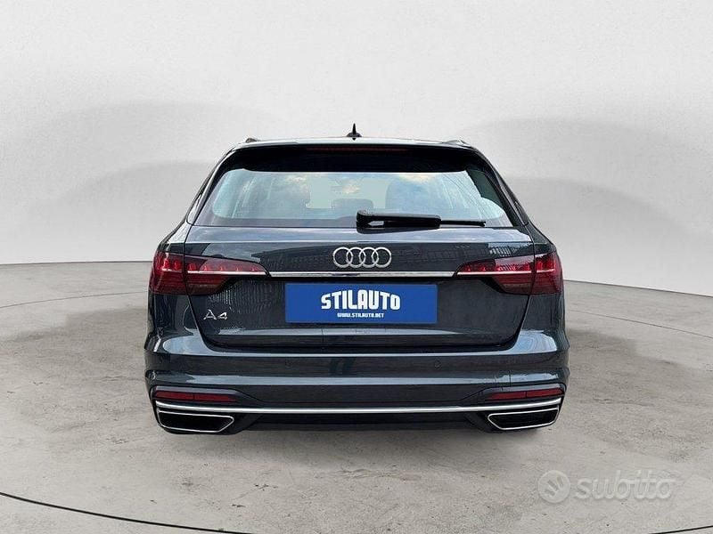 Usata Audi A4 Advanced 163 CV (119 kW) 2023 Antracite metallizzato Station wagon