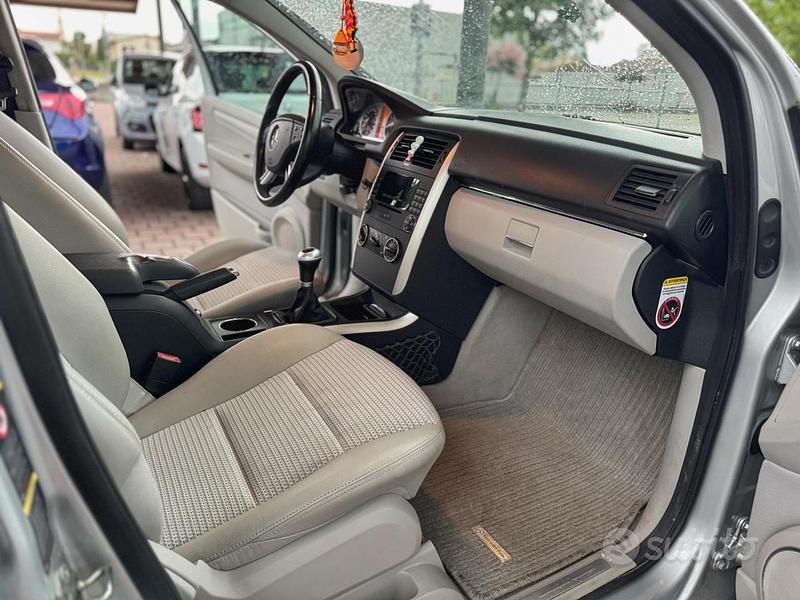 Usata Mercedes B170 116 CV (85 kW) 2005 Monovolume