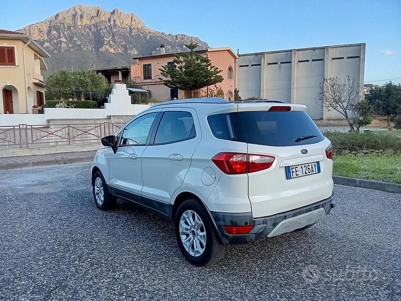 Usata Ford Ecosport Titanium 95 CV (69 kW) 2016 Bianco SUV