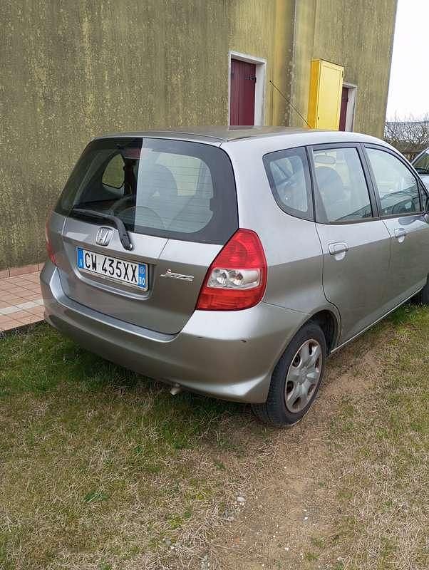Usata Honda Jazz S 77 CV (56 kW) 2005 Grigio Utilitaria