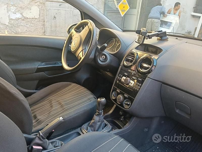 Usata Opel Combo 45 CV (33 kW) 2010 Bianco Monovolume