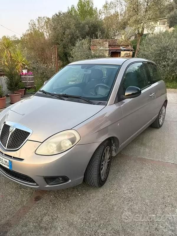 Usata Lancia Ypsilon 2011 Utilitaria