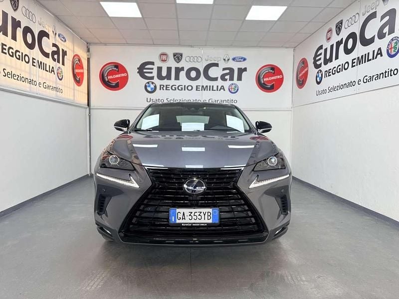 Usata Lexus NX300h Luxury Line 155 CV (114 kW) 2020 Grigio SUV