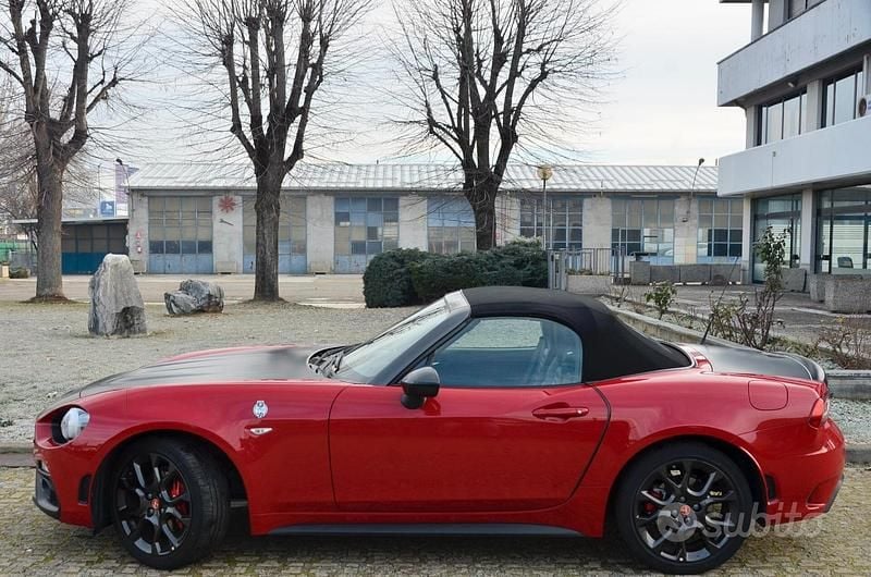 Usata Abarth 124 Spider 170 CV (125 kW) 2019 Rosso Cabrio