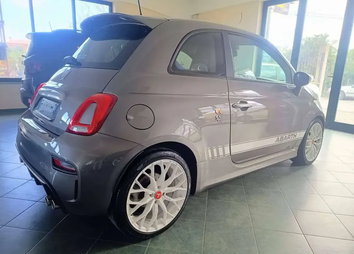 Usata Abarth 595 Turismo 165 CV (121 kW) 2021 Grigio Utilitaria