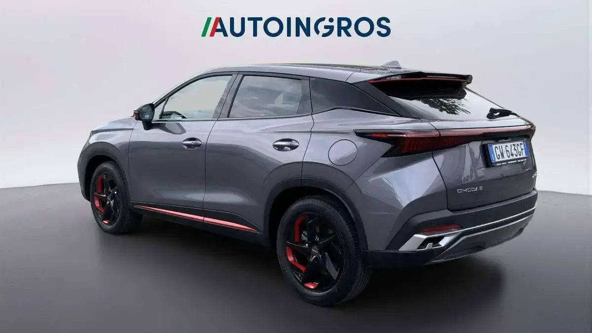 Usata Omoda 5 147 CV (108 kW) 2024 Grigio SUV