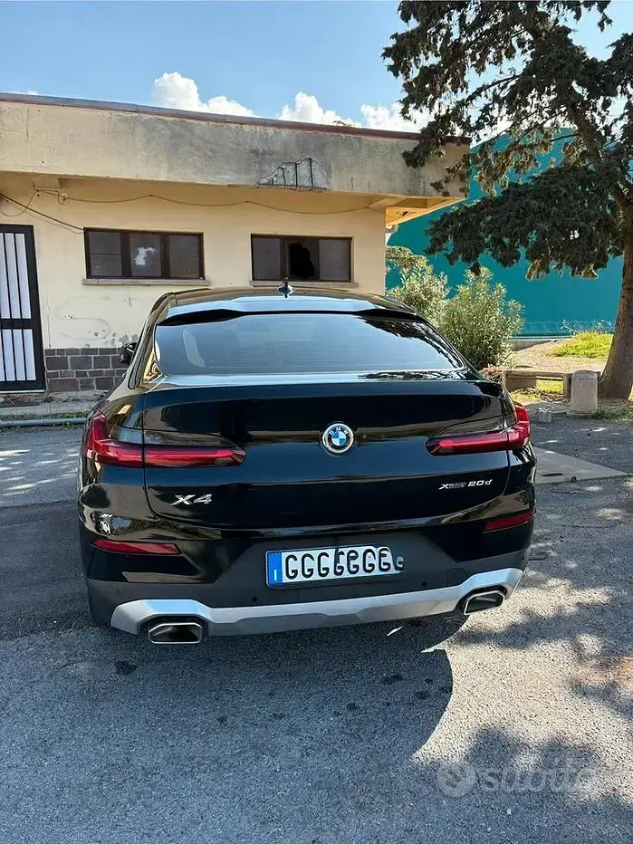 Begagnad BMW X4 190 HK (139 kW) 2021 Svart SUV