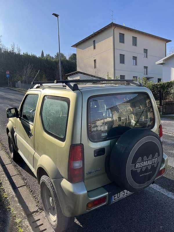 Usata Suzuki Jimny 82 CV (60 kW) 2011 SUV
