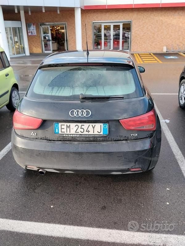 Usata Audi A1 90 CV (66 kW) 2012 Nero Utilitaria