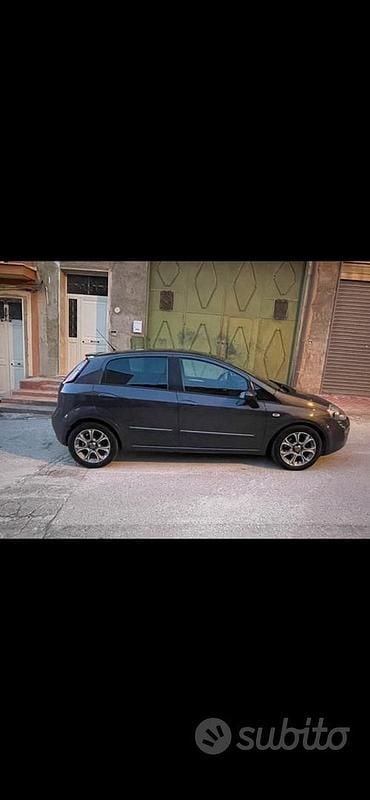 Usata Fiat Punto 2025 Grigio Berlina