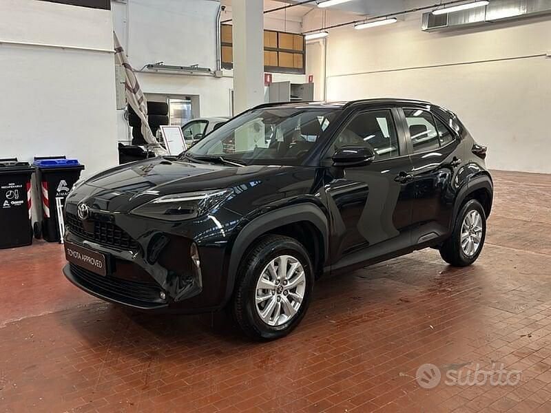 Usata Toyota Yaris Cross Active 116 CV (85 kW) 2023 Nero SUV
