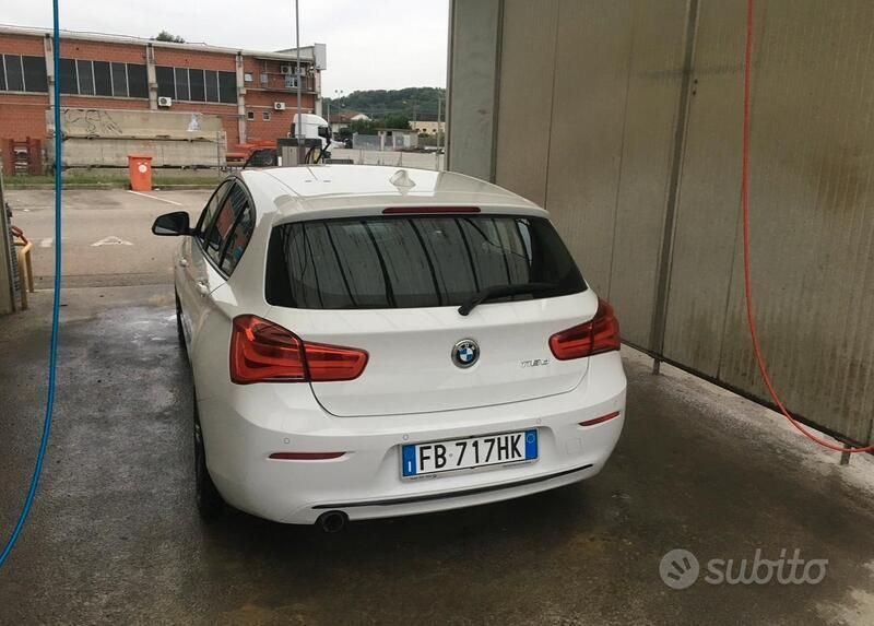 Usata 2015 BMW 118 Sport Line Due volumi | 9900 € (Ottimo prezzo) - Immagine 1/4